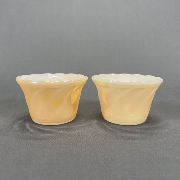 Anchor Hocking Peach Lustre Shell Custard Dessert Cups Dishes Set of 2 Vintage - Picture 1 of 6